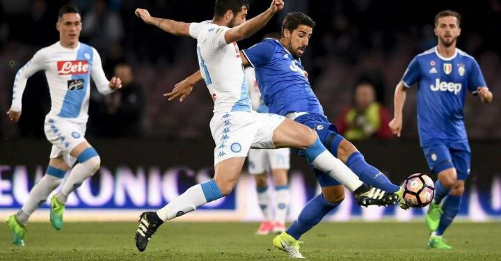 Albiol_3_Khedira_Napoli_Juventus_lapresse_2017