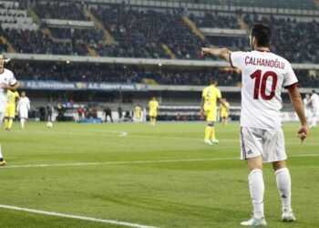 Calhanoglu_Milan_Chievo_lapresse_2017