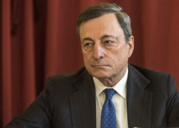 Draghi_rosso_Lapresse