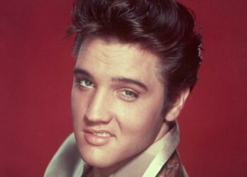 Elvis_Presley_ghigno_Web_1960