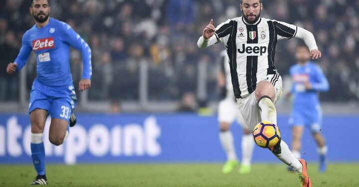 Higuain_Albiol_Juventus_Napoli_lapresse_2017