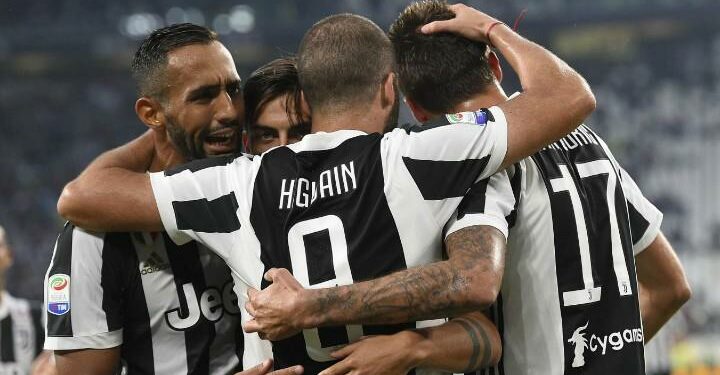 Higuain_Benatia_Mandzukic_Juventus_gruppo_lapresse_2017