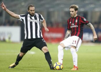 Higuain_Biglia_Milan_Juventus_lapresse_2018