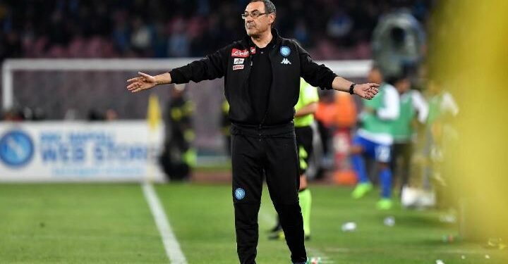 Sarri_Napoli_braccia_lapresse_2017