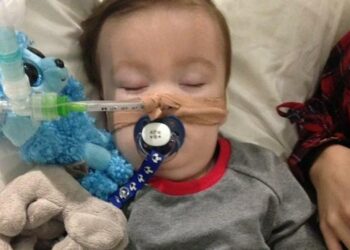 alfie_evans_bambino_eutanasia_lapresse_2018