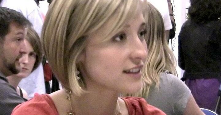 allison_mack_wikipedia