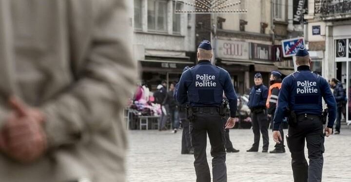 belgio_polizia_molenbeek_lapresse_2018