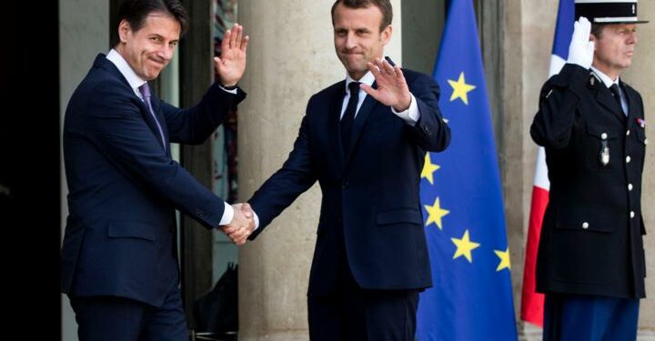 conte_macron_europa_francia_pace_italia_eliseo_lapresse_2018