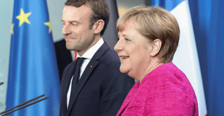 emmanuel_macron_angela_merkel_1_laprese_2017