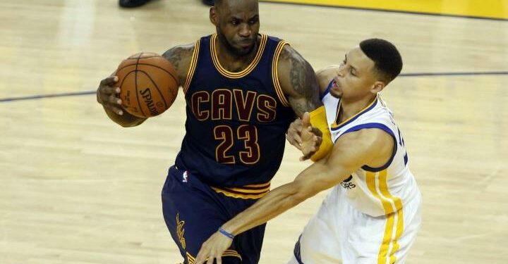 lebronjames_curry_cleveland_goldenstate_nba_lapresse_2017