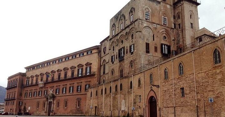 palazzo_dei_normanni_palermo_wikipedia