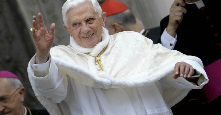 papa_benedetto_xvi_ratzinger_chiesa_lapresse_2017