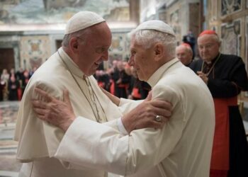 papa_francesco_benedettoXVI_ratzinger_lapresse_2016