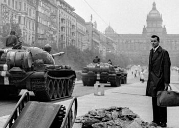 praga_primavera_1968_josef_koudelka_web