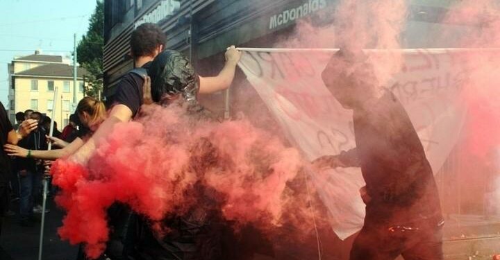 scuola_studenti_protesta_1_lapresse_2017