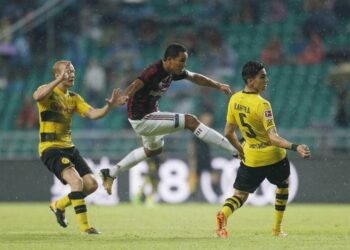 Bacca_Milan_Dortmund_amichevole_lapresse_2017