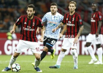 Calhanoglu_Paloschi_Biglia_Milan_Spal_lapresse_2018