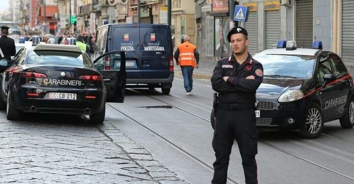 Carabinieri_Strada_Lapresse