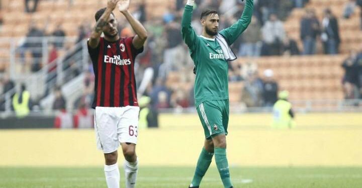 Cutrone_Donnarumma_Milan_Genoa_saluto_lapresse_2017