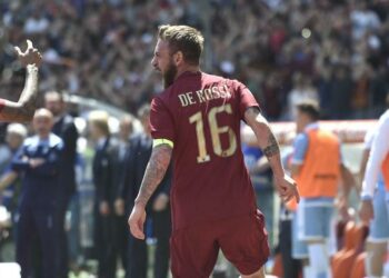 DeRossi_gol_derby_urlo_lapresse_2017