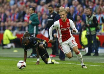 Dolberg_Ajax_Lione_dribbling_lapresse_2017