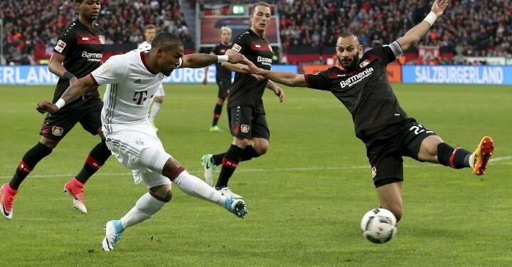 DouglasCosta_cross_Bayern_Bayer_lapresse_2017