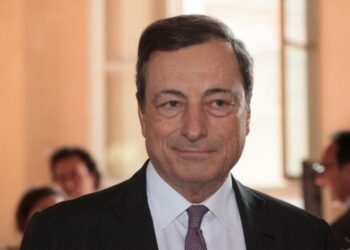 Draghi_Sorriso_Lapresse