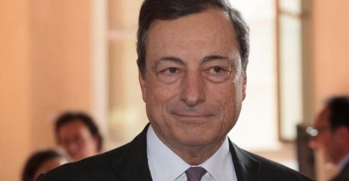 Draghi_Sorriso_Lapresse