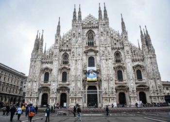 Duomo_milano_papa_francesco_piazza_lapresse_2017