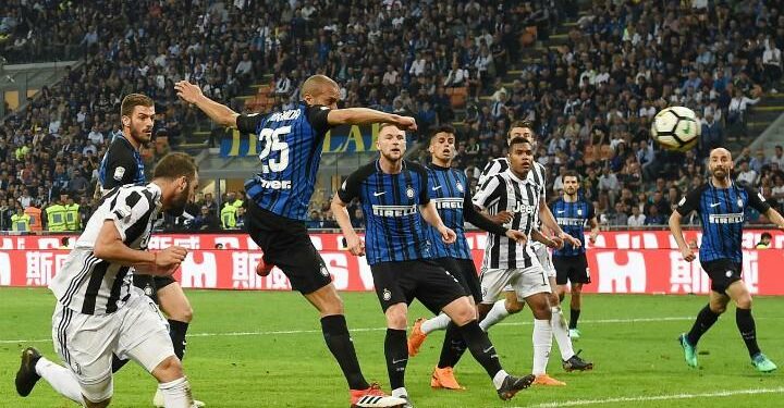 Higuain_gol_Miranda_Inter_Juventus_lapresse_2018