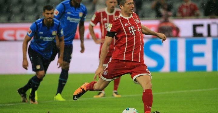 Lewandowski_Bayern_rigore_lapresse_2017