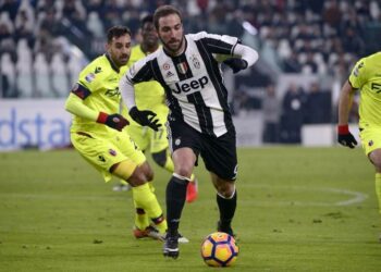 Maietta_Higuain_Bologna_juventus_lapresse_2017