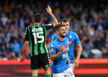 Mertens_Acerbi_Napoli_Sassuolo_lapresse_2018