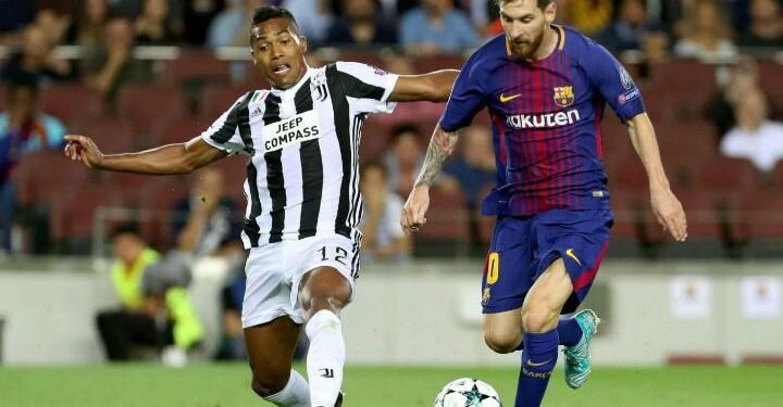 Messi_Alex_Sandro_Barcellona_Juventus_lapresse_2017