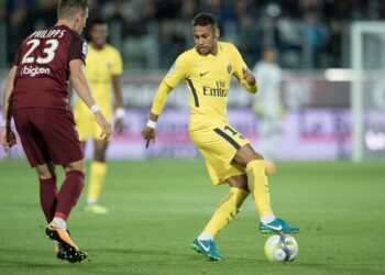 Neymar_Psg_giallo_lapresse_2017