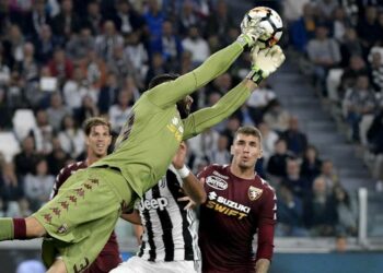 Sirigu_uscita_Juventus_Torino_lapresse_2017