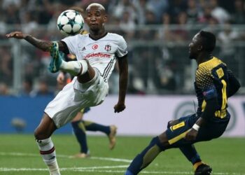 Talisca_Besiktas_controllo_lapresse_2017