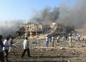 attentato_islamista_mogadiscio_somalia_bomba_terrorismo_lapresse_2017