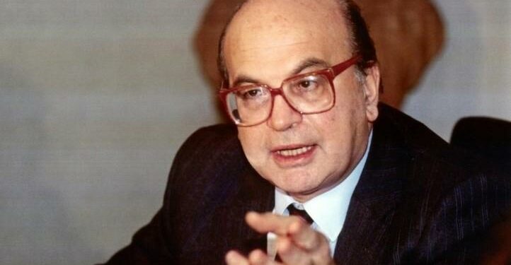 bettino_craxi_zoom1_1990