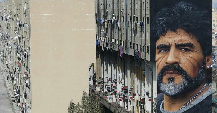 diego maradona murales