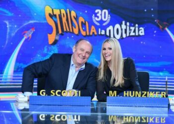 gerry_scotti_michelle_hunziker_striscia_la_notizia_cs_2018