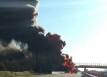 incidente_incendio_autostrada_a21_brescia_camion_twitter_2017