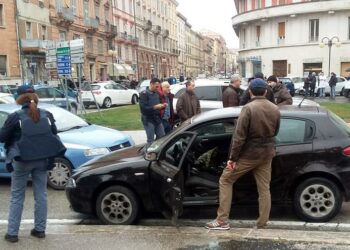 macerata_polizia_sparatoria_1_lapresse_2018