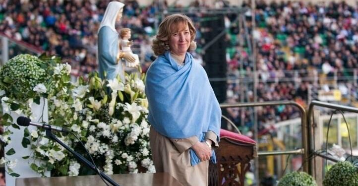 medjugorje_veggente_fede_stadio_palermo_lapresse_2012