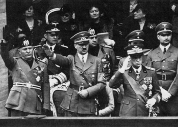 mussolini_hitler_vittorioemanuele3_1_italia_wikipedia