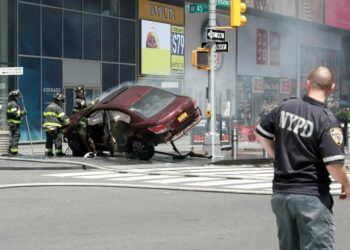 newyork_timessquare_incidente_auto_lapresse_2017