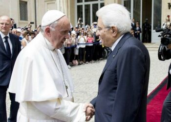 papa_francesco_mattarella_1_lapresse_2017