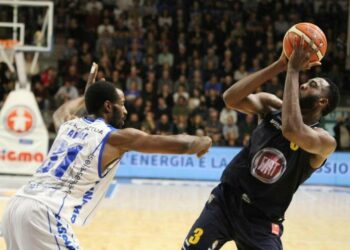 sassari_torino_basket_lapresse_2016