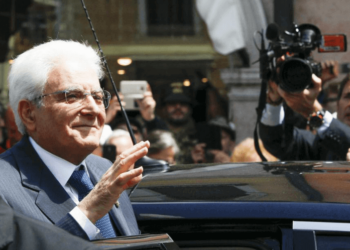 sergio_mattarella_2_folla_lapresse_2016