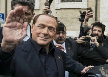 silvio_berlusconi_zoom2_lapresse_2016